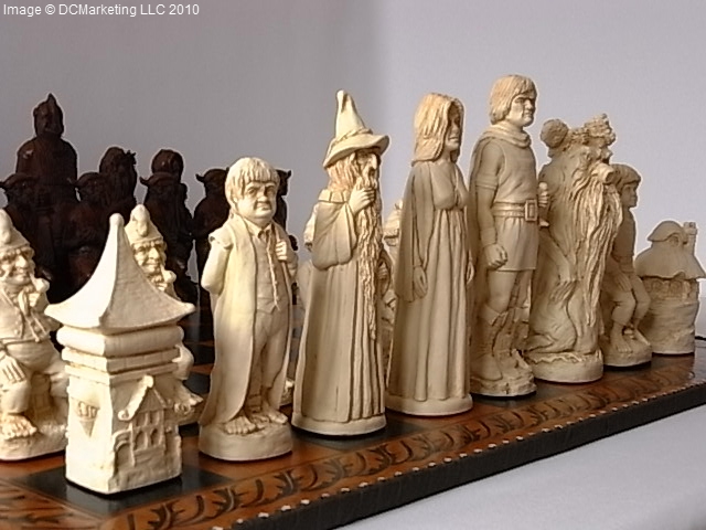 Lord of the Rings Plain Theme Chess Set (Large)